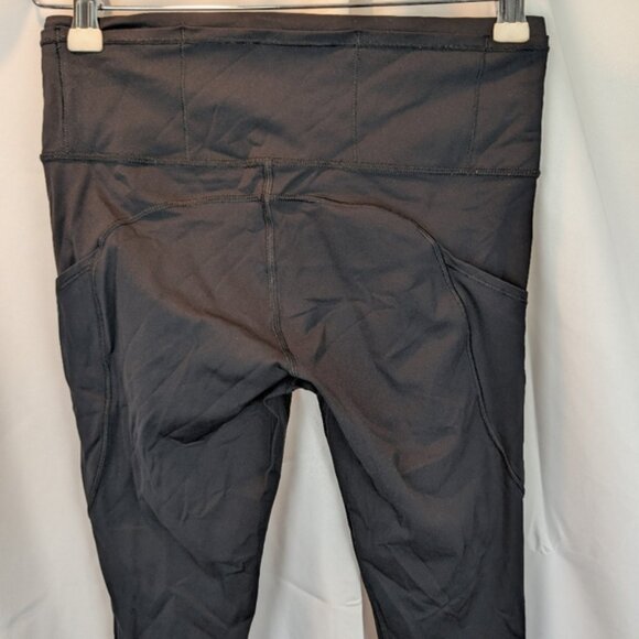 Lululemon Fast Free Crop (19 )Black size 6 in EUC - Picture 8 of 10